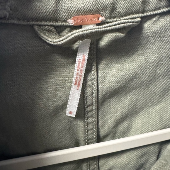 Free People Moonchild Denim Shirt Jacket in Olive Excellent Condition. - Picture 9 of 9